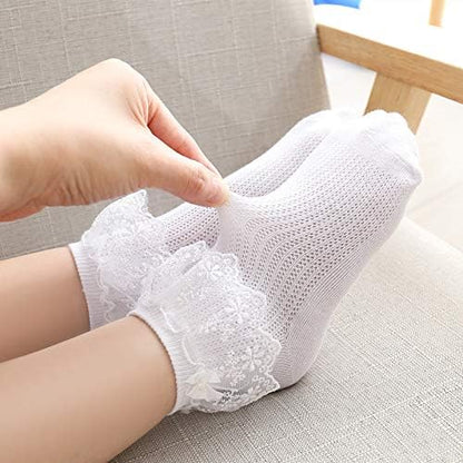 White Colored Socks for kids (Single Pair) / جوارب بيضاء اللون للأطفال (زوج واحد)